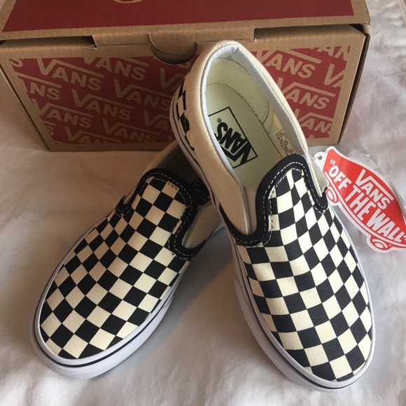 size 3 vans slip on